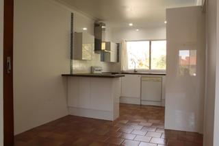 7/9 Campbell Street Wollongong - Dining (2014-10-22)