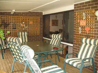 Patio (2006-12-08)