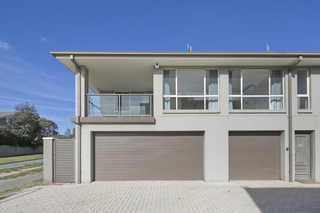 Apartment front view (2017-10-04)