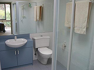 Bathroom (2003-08-13)