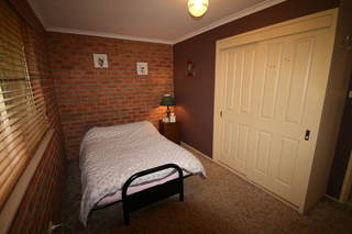 Bed 2 (2006-11-10)