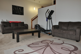 Lounge (2011-10-06)