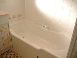 Bathroom (2012-06-24)