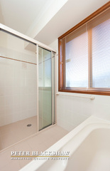 Bathroom (2012-06-06)