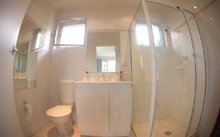 Ensuite (2003-08-15)