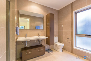 Ensuite (2015-11-11)