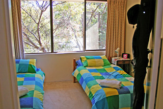 Bed 2 (2007-10-03)