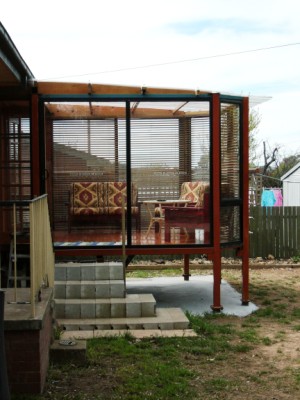 Enclosed pergola -ex (2006-09-19)