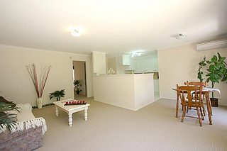 Living room (2007-11-14)