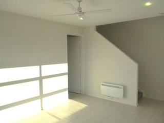 Lounge Room (2012-08-22)