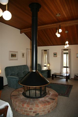 Feature Fireplace (2009-03-16)