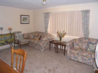 Lounge (2006-03-21)