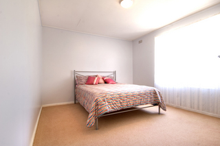 Bed 2 (2007-10-04)
