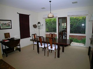Dining (2004-05-27)