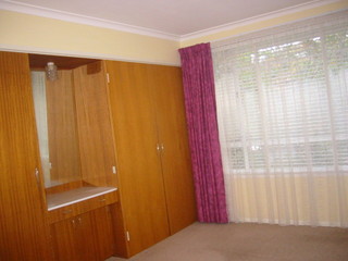 Bed 2 (2009-05-26)