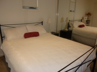 Bedroom 2 (2011-03-11)