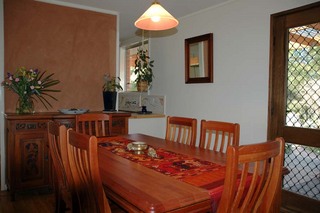 Dining (2005-07-24)