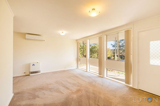 Lounge Room (2015-05-08)