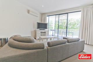 Living Room (2013-02-15)