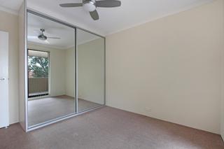 9/60 Campbell Street Wollongong - Bedroom (2015-12-15)