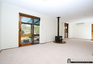Living Room (2006-12-06)