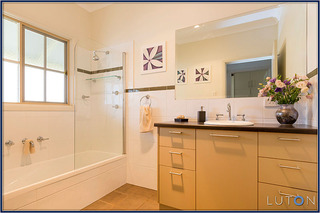 Bathroom (2015-02-04)