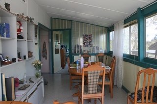Kitchen area (2013-12-16)