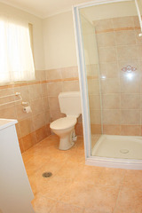 Bathroom (2014-06-12)
