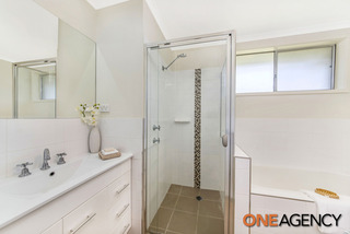 Bathroom (2015-03-11)
