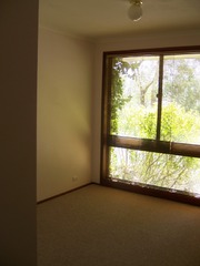 Bedroom (2011-04-04)