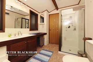 Bathroom (2012-10-04)