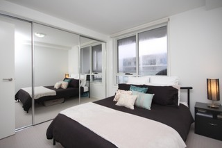 Bedroom 1 (2011-06-22)