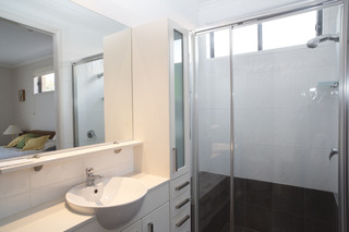 Ensuite (2014-09-09)