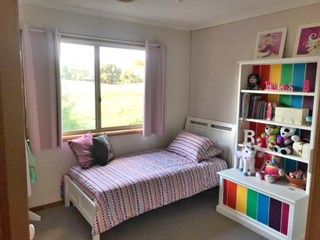 Bedroom 2 (2018-04-03)