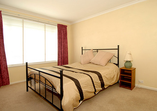 Bed 1 (2010-12-02)