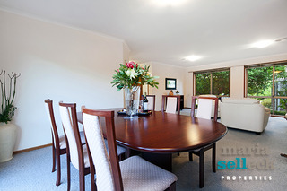 Formal Dining (2014-11-04)
