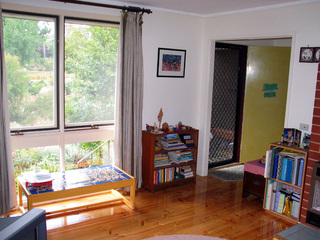 Lounge (2004-12-15)