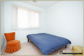 Bedroom 2 (2010-11-10)