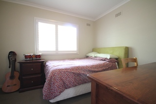 Bedroom 4 (2015-05-07)