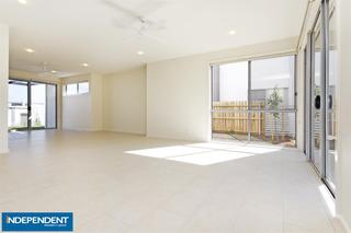 Living Room (2012-03-27)