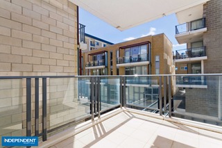 Balcony (2013-03-13)