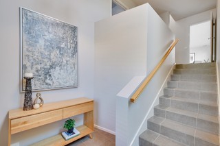 Entry foyer (2018-02-19)