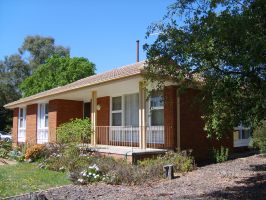 Side of house (2006-10-03)