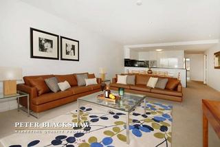 Living room (2011-02-17)