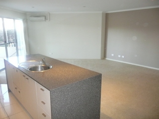 Kitchen (2011-04-02)