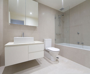 Bathroom (2014-09-19)