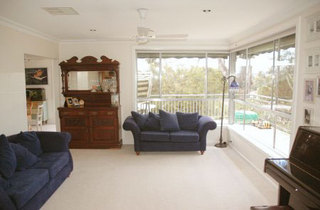 Lounge (2005-01-18)