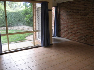 Lounge (2011-05-14)
