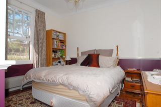 Bed 1 (2006-12-04)