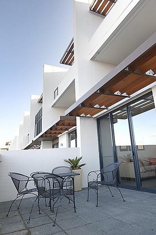 Entertaining area (2005-02-14)